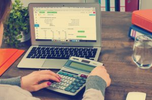 Read more about the article How to Use Quickbooks to Improve Your Restaurant’s Bookkeeping